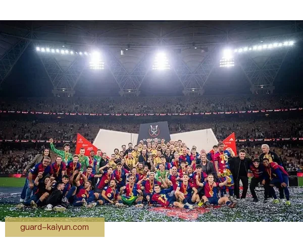 巴萨中场掌控全场，战术调整助力球队状态回暖，迎来新辉煌