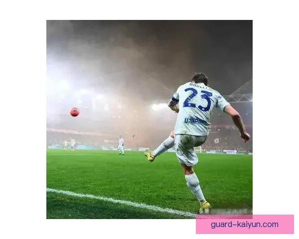 巴雷拉近期中场统治力持续增强，表现稳健引人关注