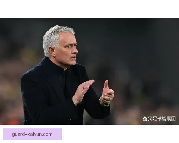 穆里尼奥与弗格森：传奇教头的执教风格与足坛影响力分析